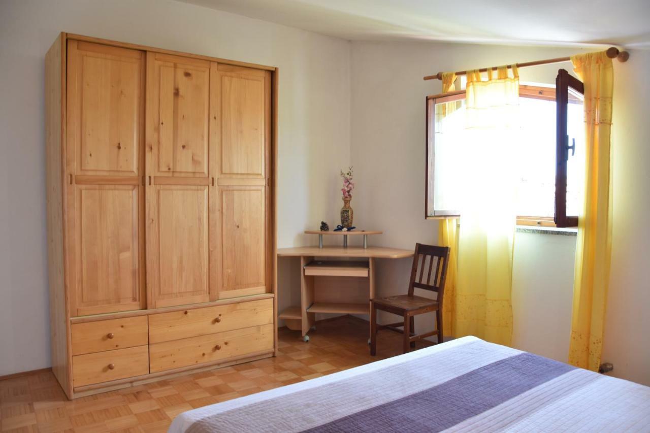 Apartman Branka- Sea view Peroj Bagian luar foto